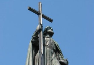 памятник Владимиру Крестителю