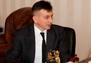 Руслан Комар-Чорний