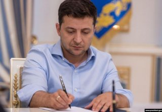 Президент Зеленський підписав закон про обмеження депутатської недоторканності 