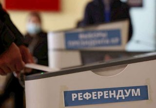 Закон щодо референдуму, політолог Олексій Голобуцький, демократія, колмойський, Ахметов