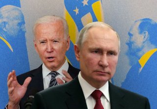 Президент США Джо Байден ввів черговий пакет санкцій проти Росії , яким ввів відразу кілька обмежень. Нинішнє керівництво США прекрасно розуміє, що необхідно втихомирити "вбивцю", як Путіна назвав Байден, який трясе ядерної кийком і плодить конфлікти по в